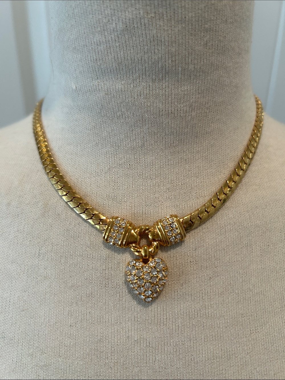 Gold Tone Crystal Pavé Heart Pendant Choker with clip earrings - Picture 3 of 6